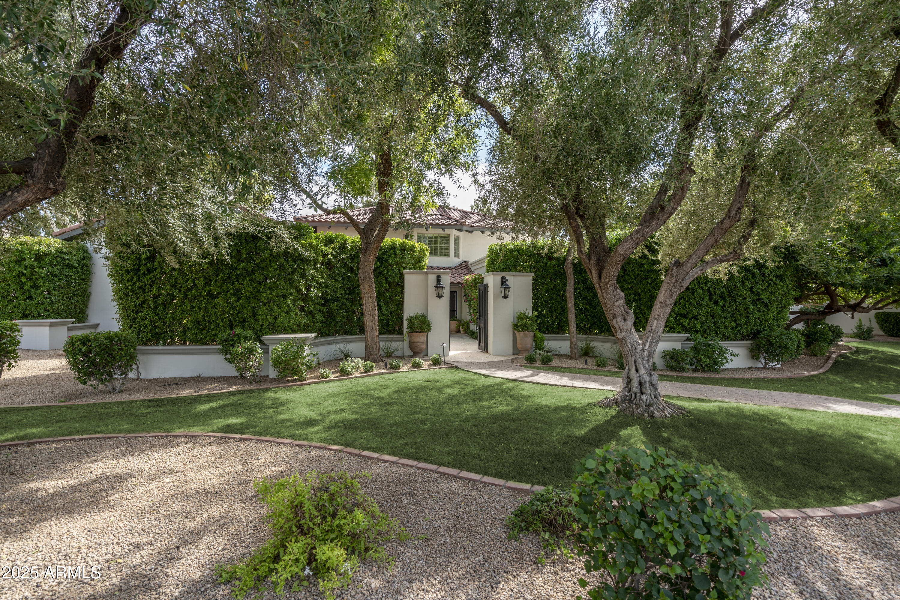 5301 E Vista Rica Street