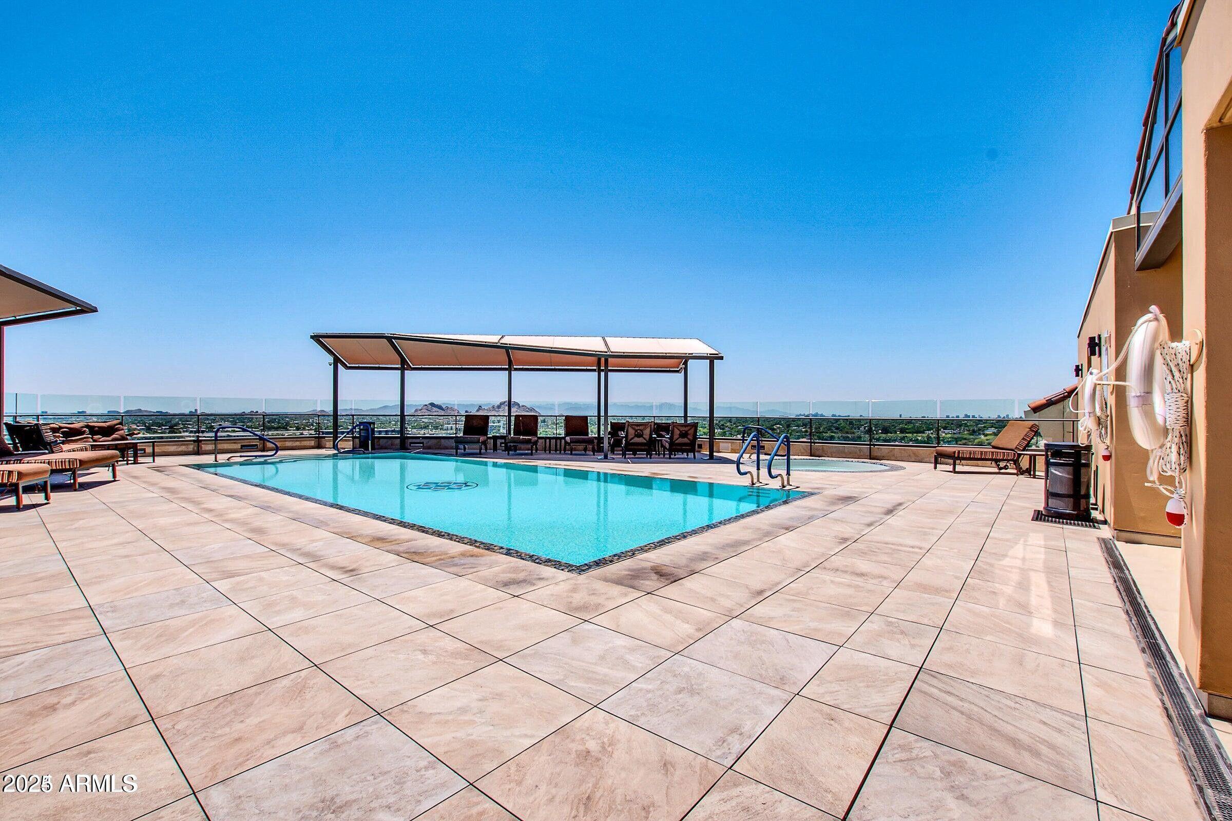 7175 E Camelback Road, 601