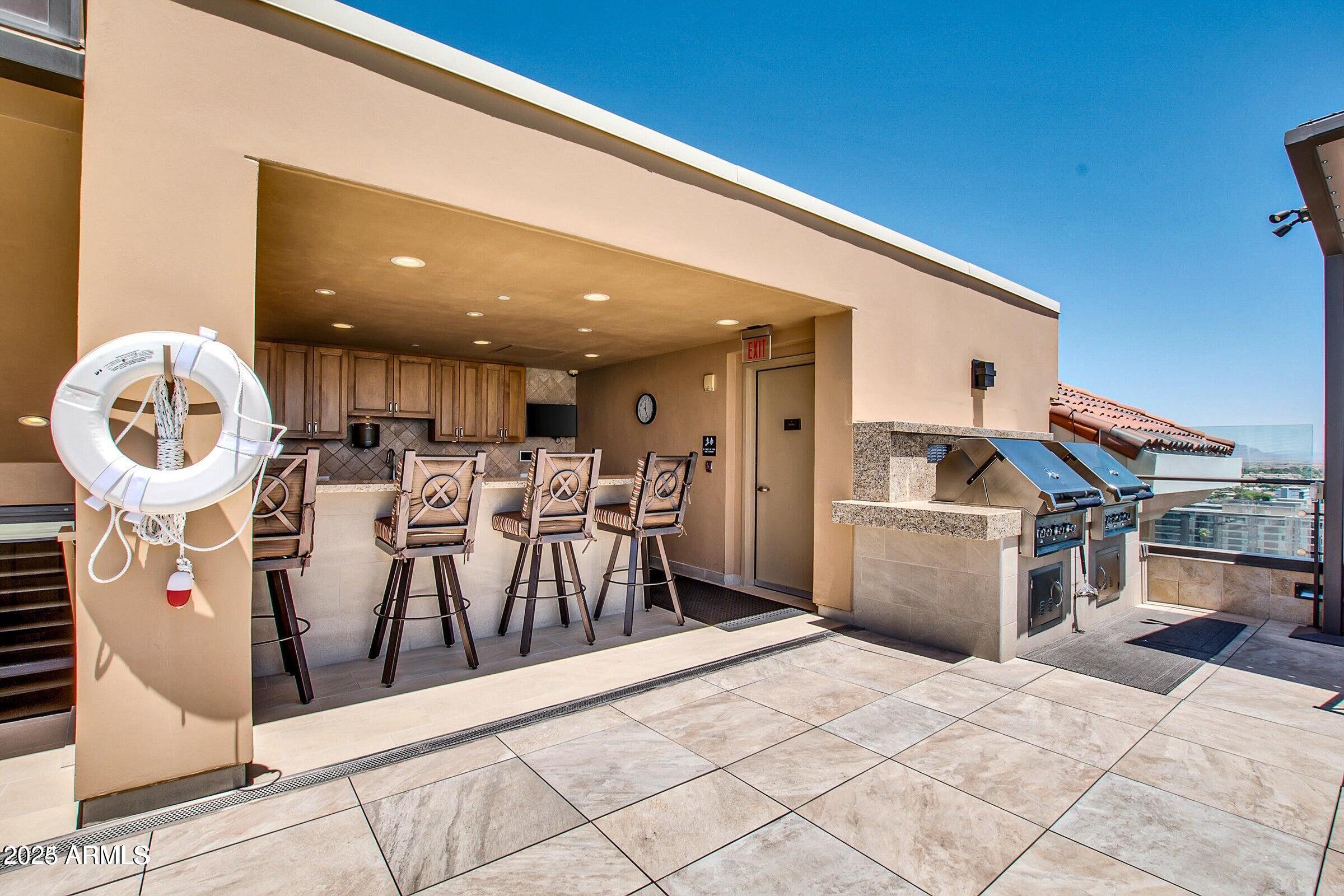 7175 E Camelback Road, 601