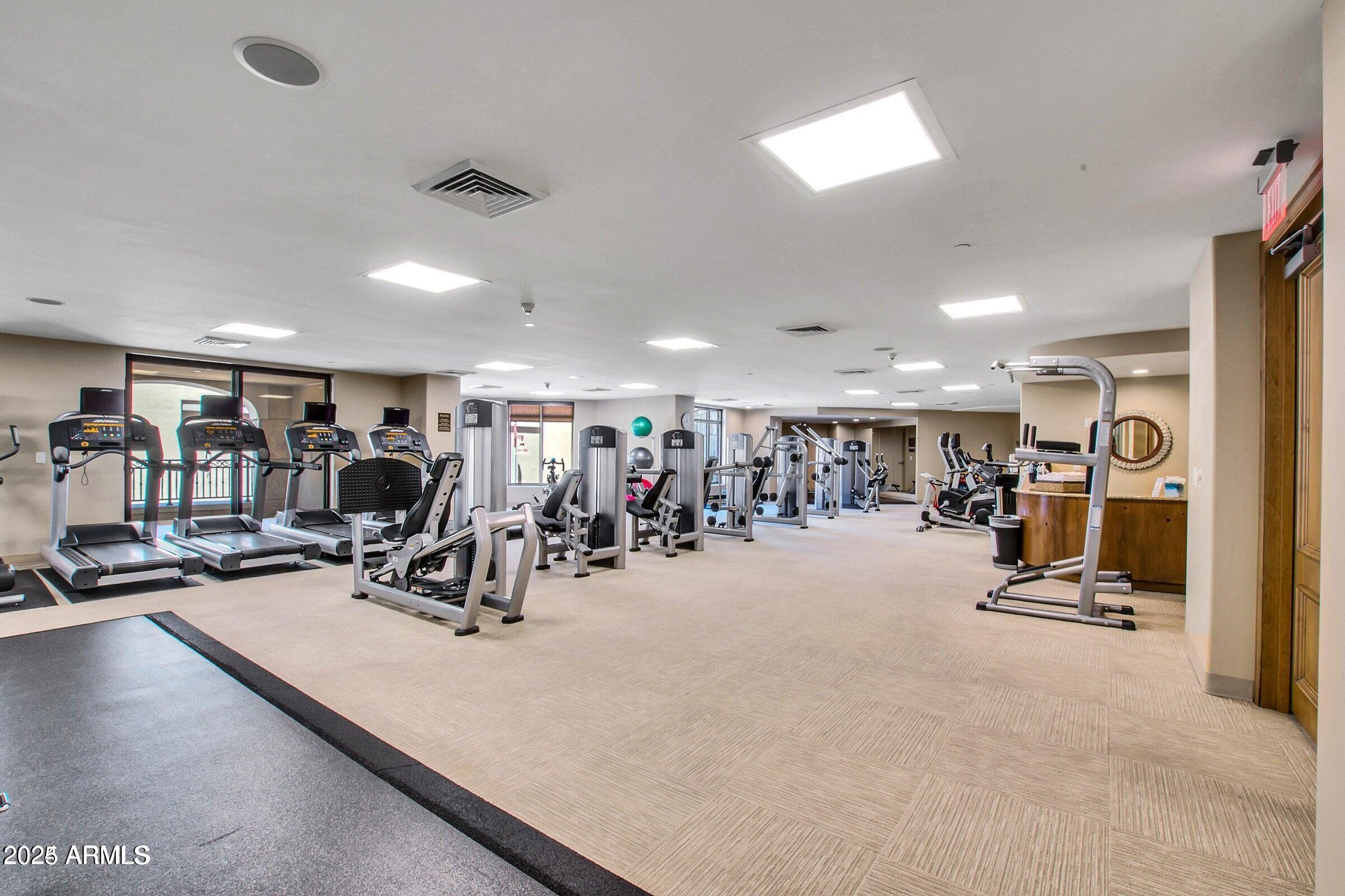 7175 E Camelback Road, 601