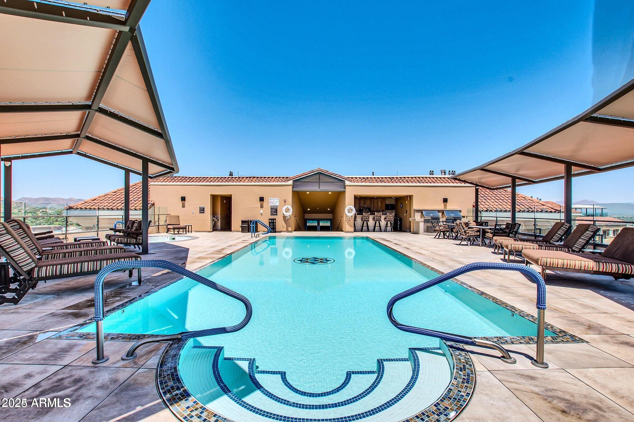 7175 E Camelback Road, 601