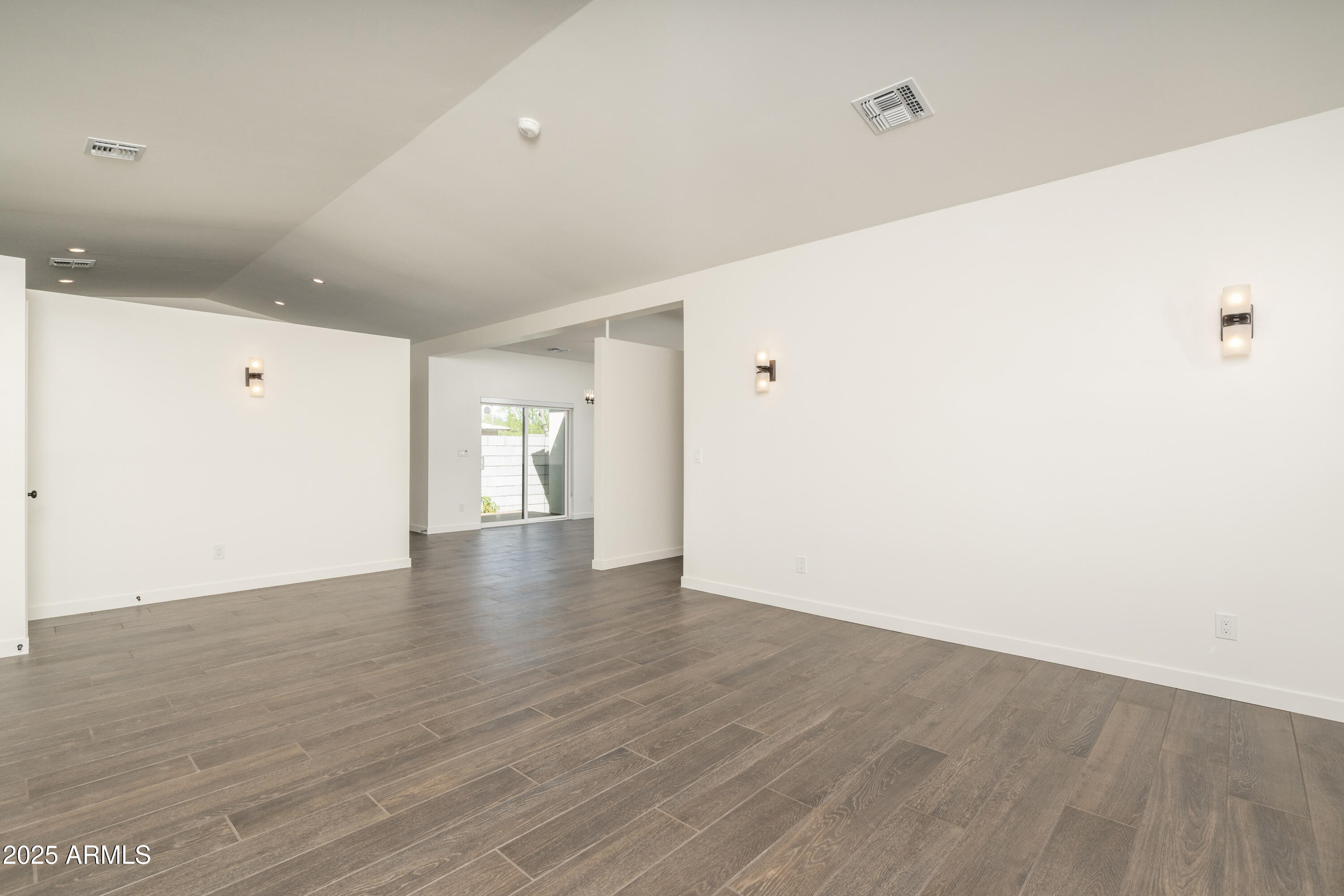 515 N 11TH Street