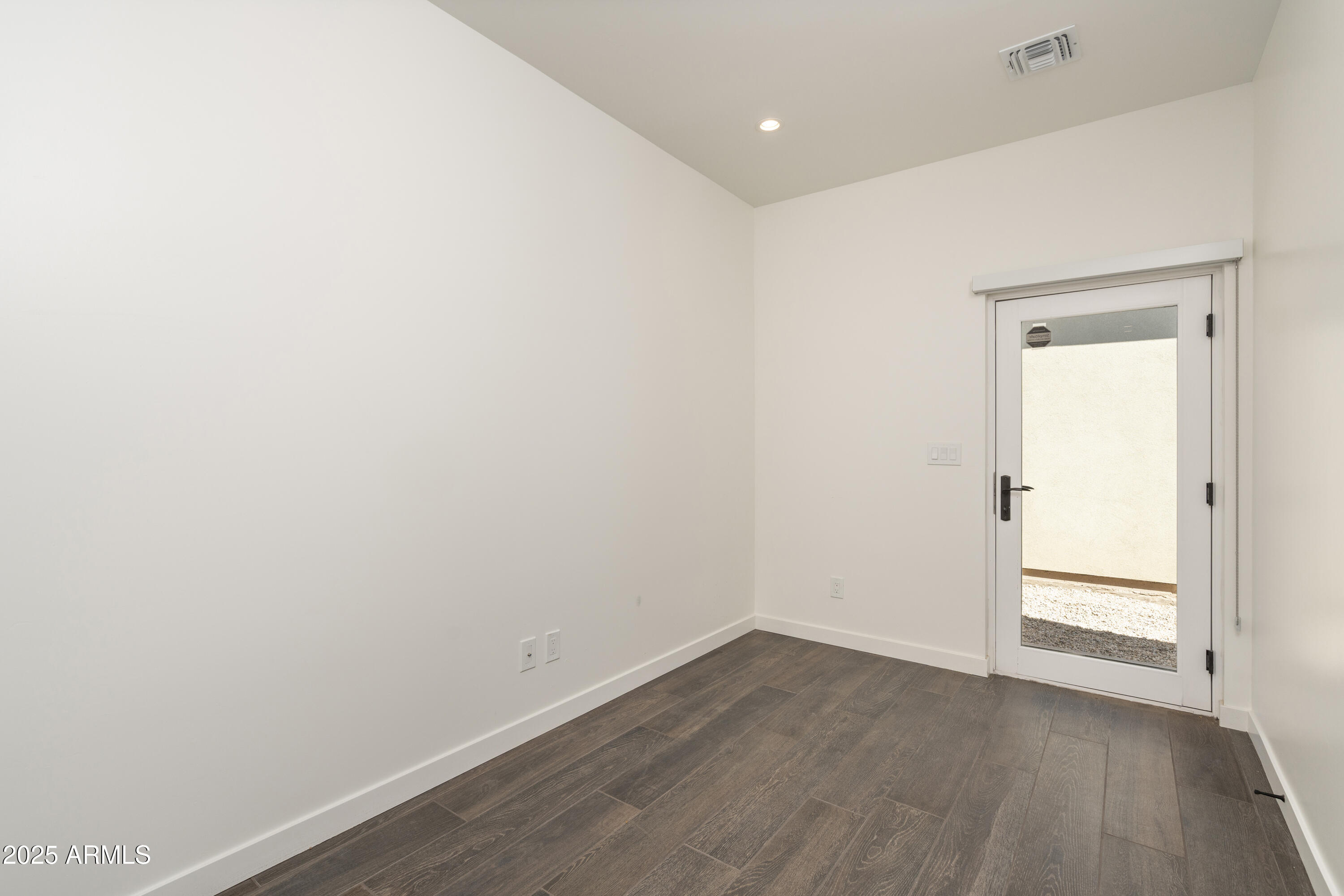 515 N 11TH Street