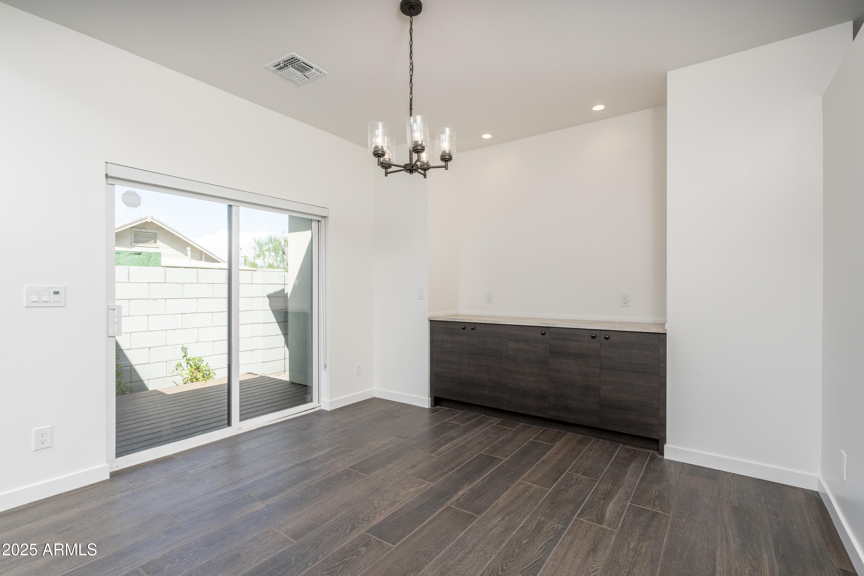 515 N 11TH Street