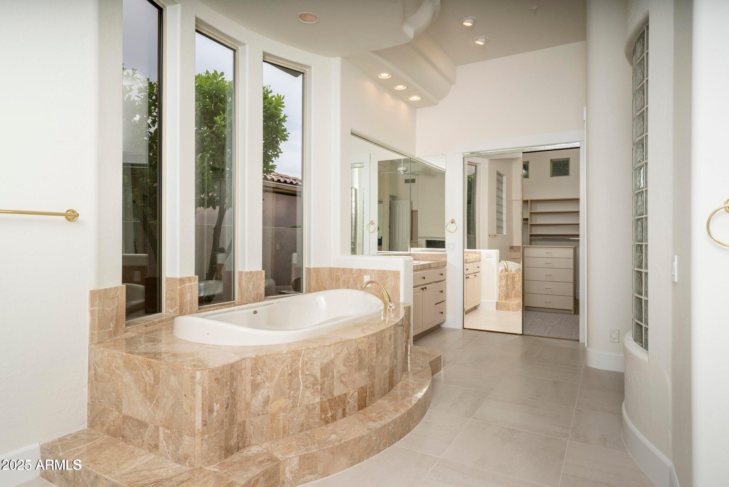 7438 E Cactus Wren Road