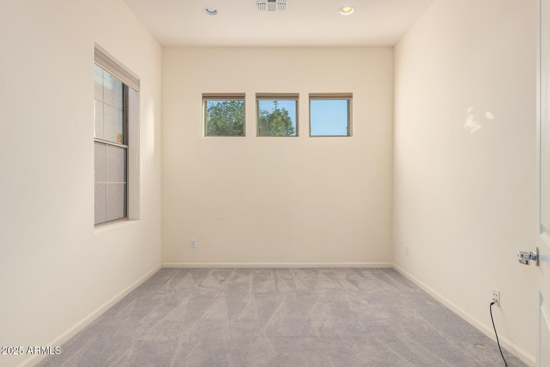 6762 S St Andrews Way