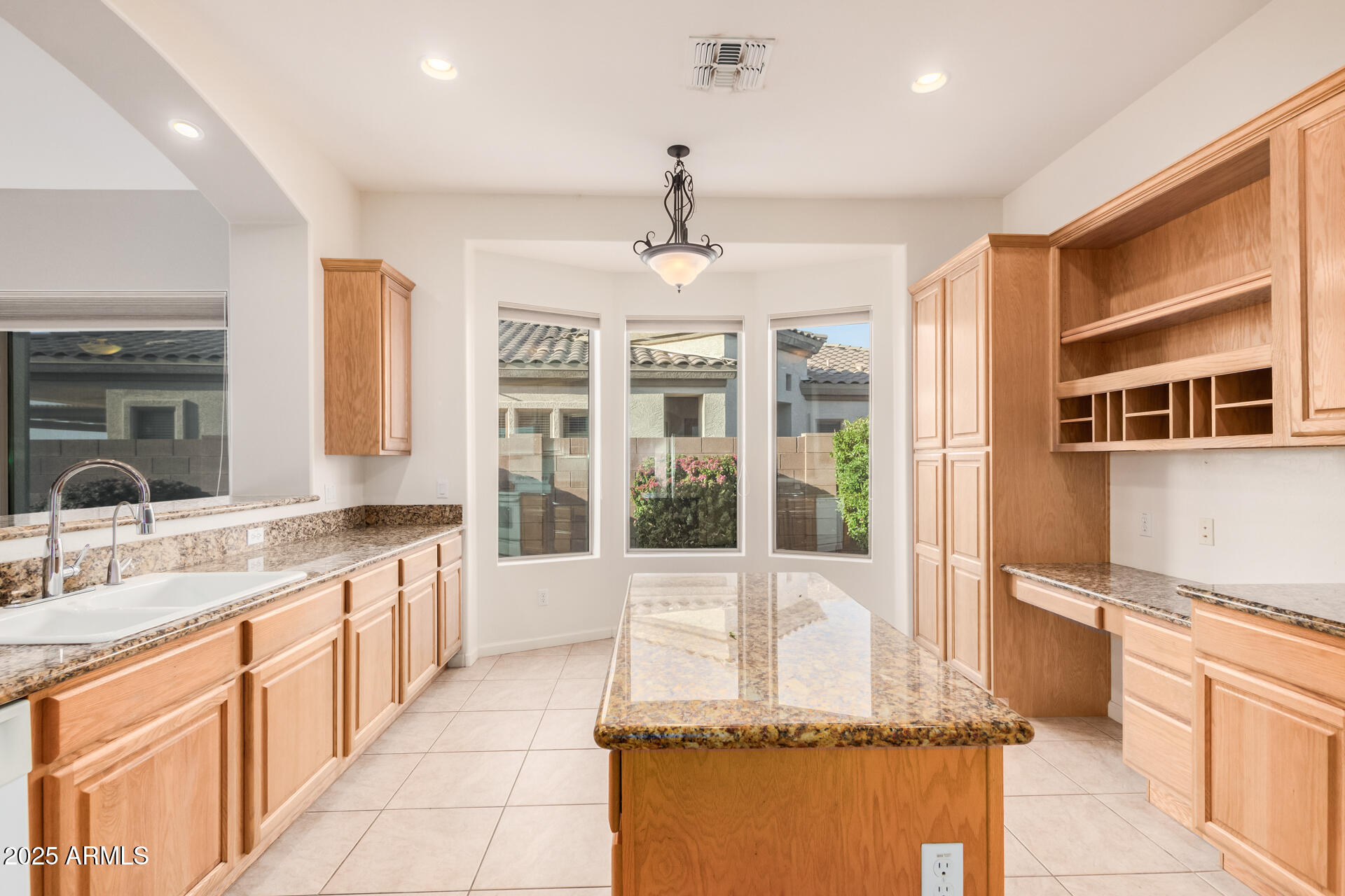 6762 S St Andrews Way