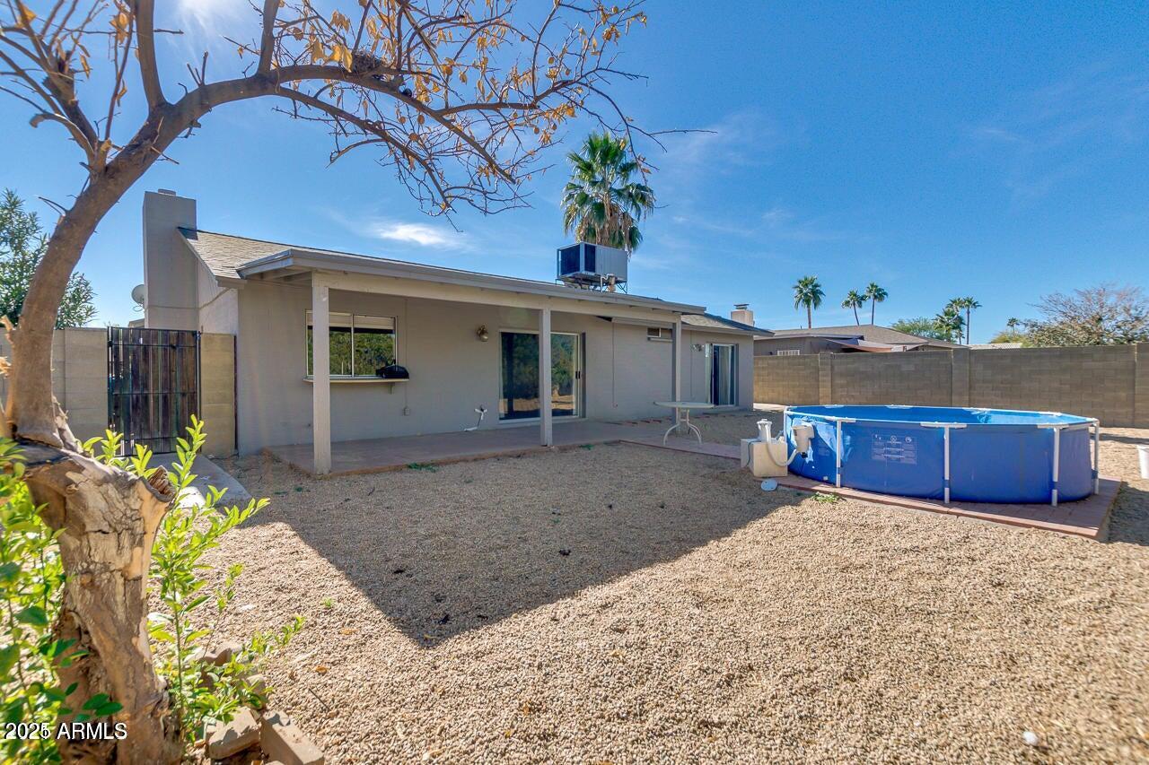 3832 E Bloomfield Road