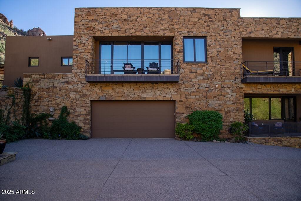 11225 E Whispering Ridge Way