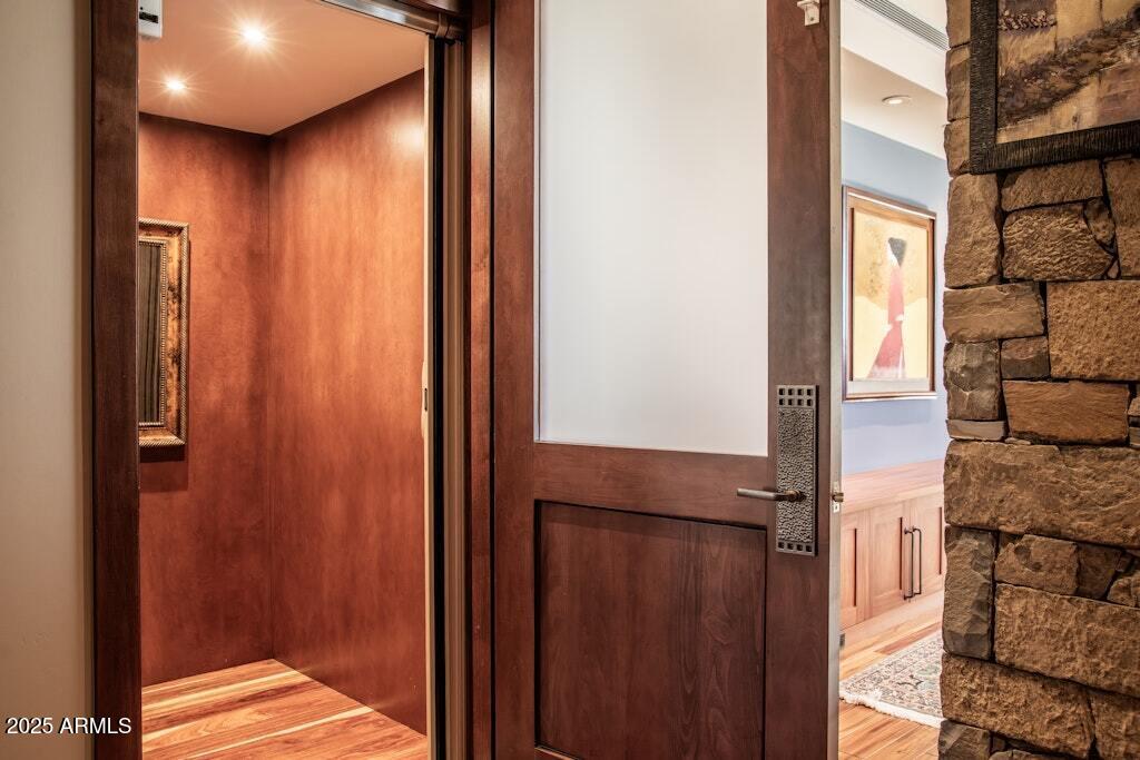 11225 E Whispering Ridge Way