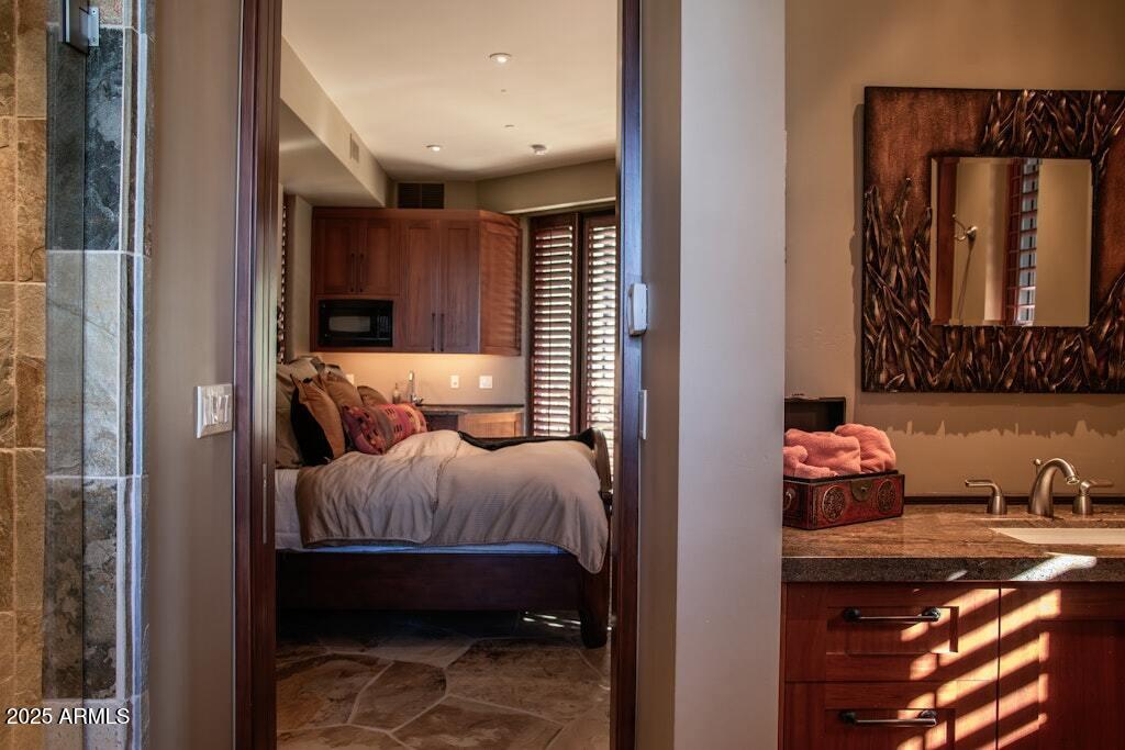 11225 E Whispering Ridge Way