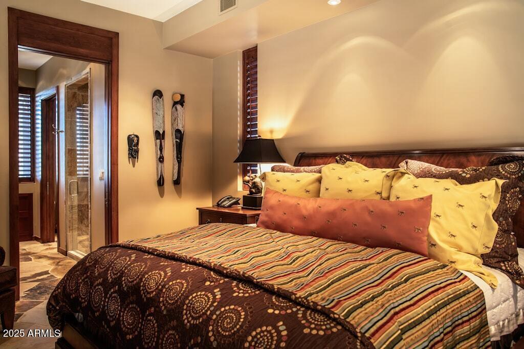 11225 E Whispering Ridge Way