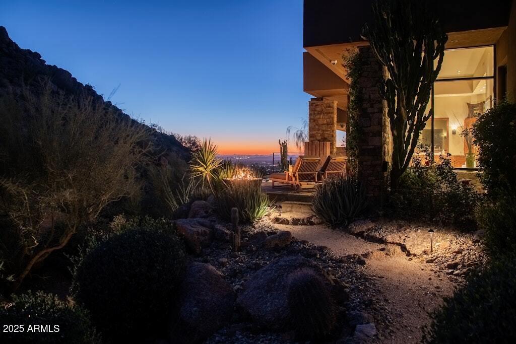 11225 E Whispering Ridge Way