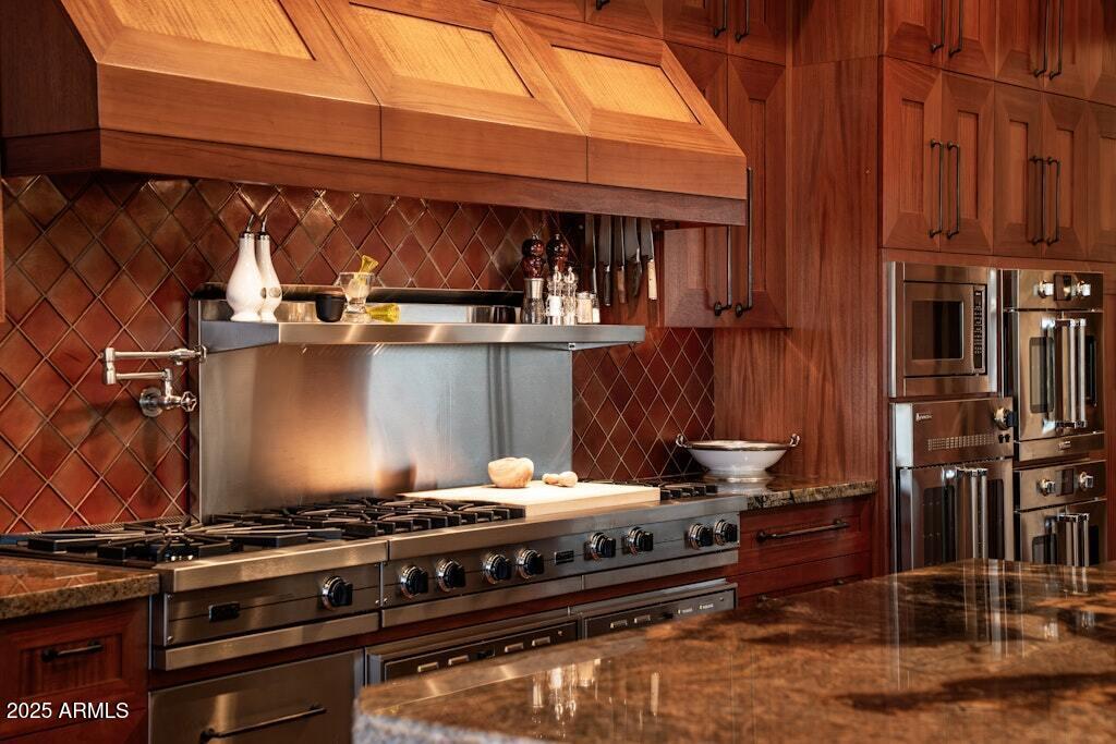 11225 E Whispering Ridge Way