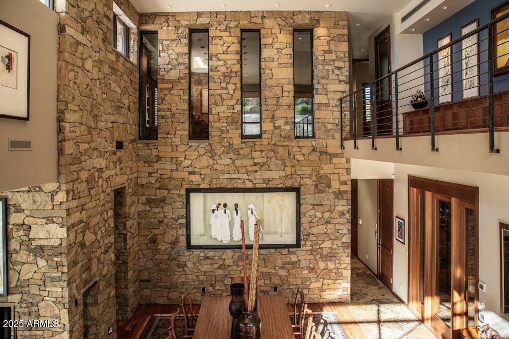 11225 E Whispering Ridge Way