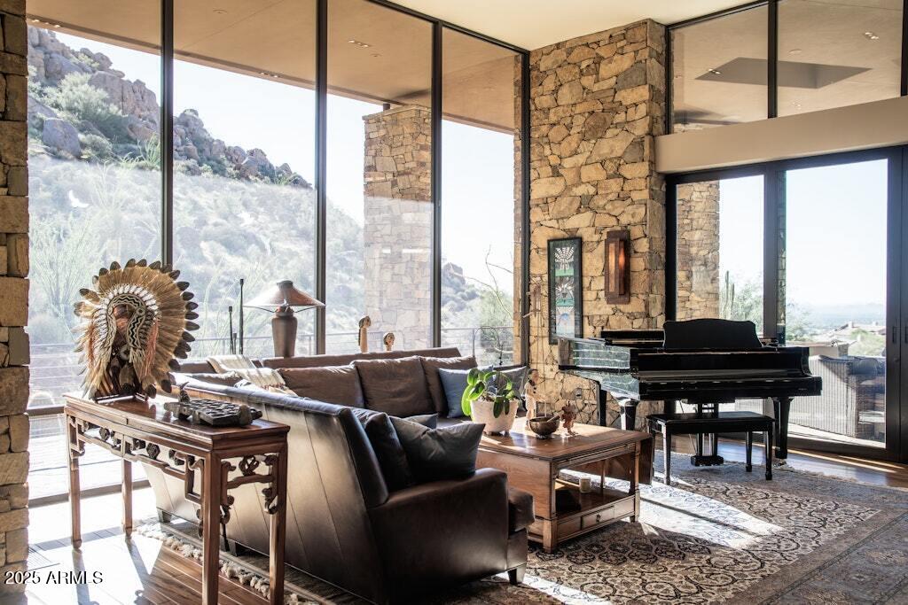 11225 E Whispering Ridge Way