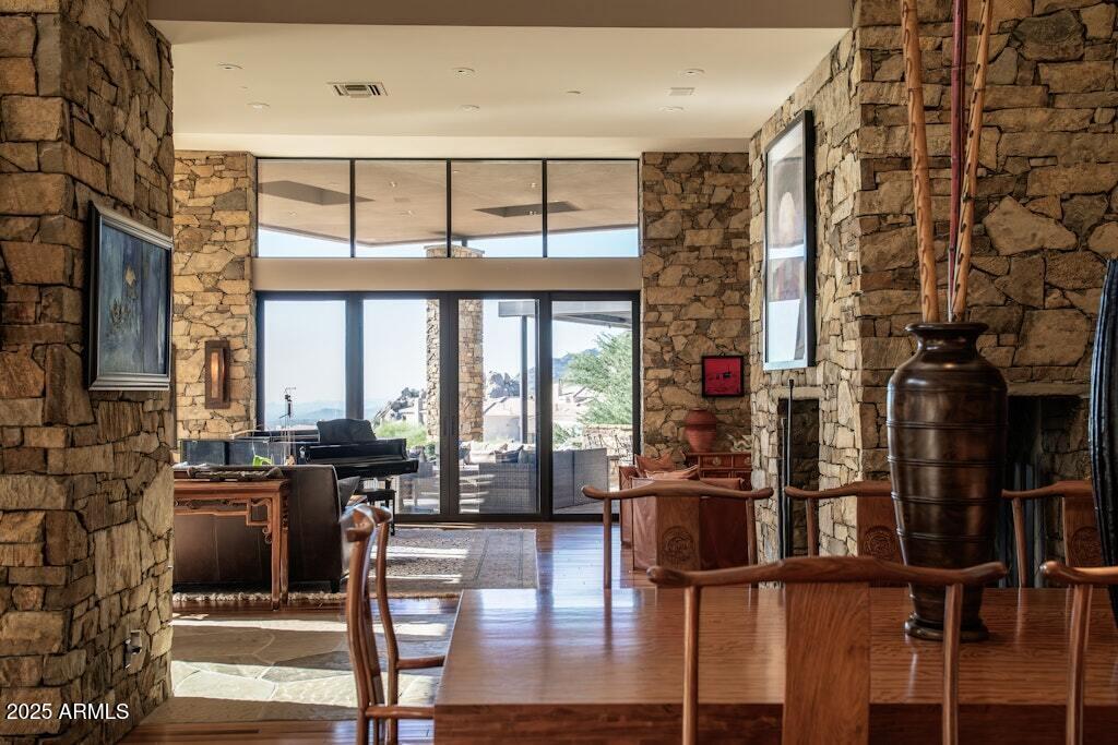 11225 E Whispering Ridge Way