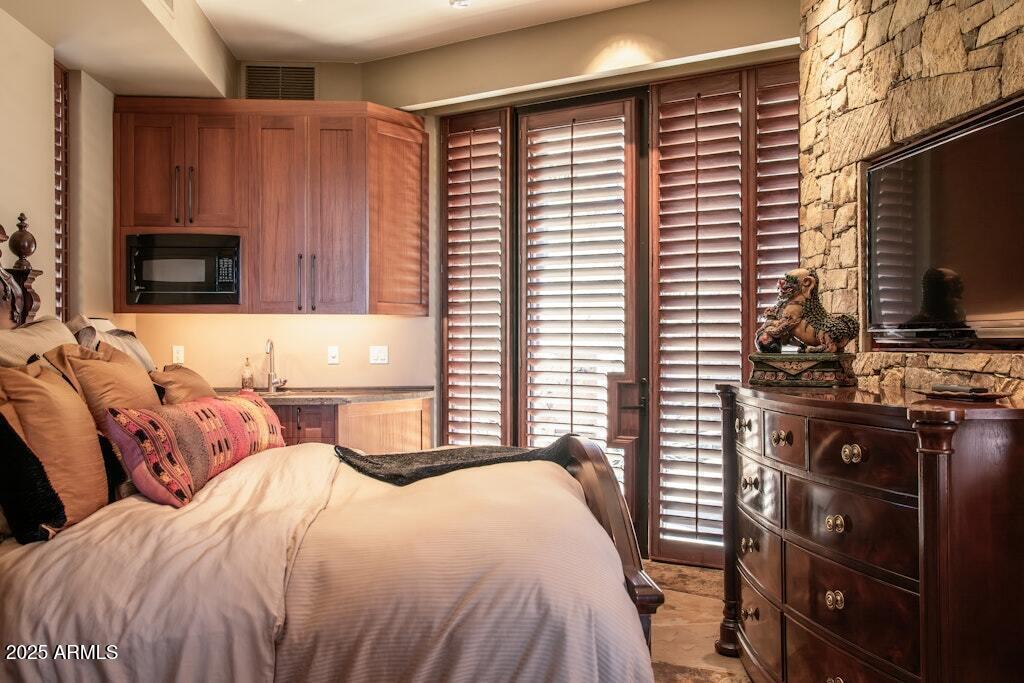 11225 E Whispering Ridge Way