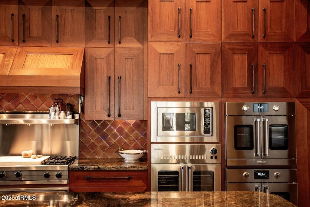 11225 E Whispering Ridge Way