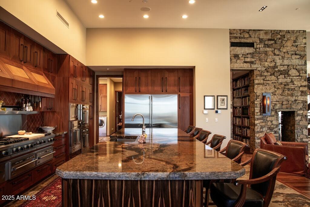 11225 E Whispering Ridge Way