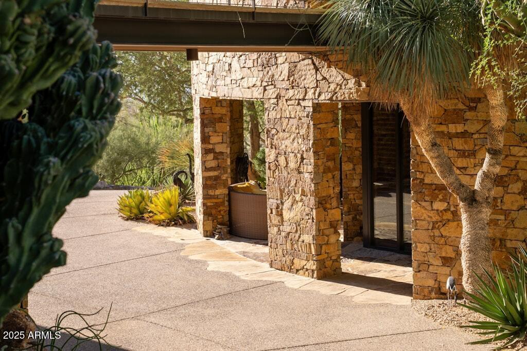 11225 E Whispering Ridge Way