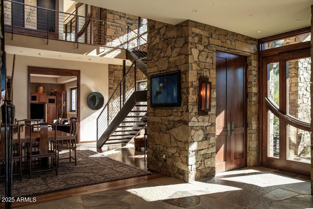 11225 E Whispering Ridge Way