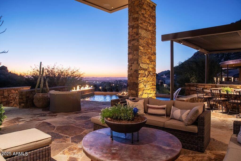 11225 E Whispering Ridge Way