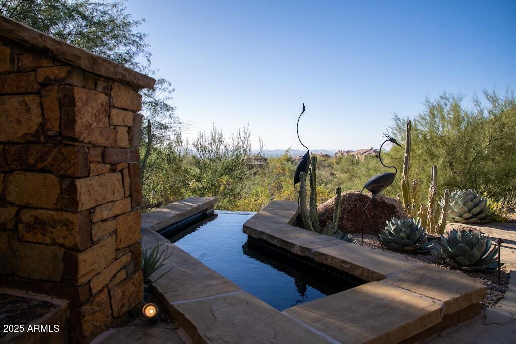 11225 E Whispering Ridge Way