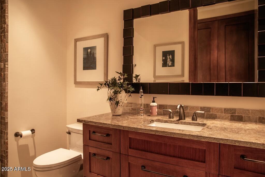 11225 E Whispering Ridge Way