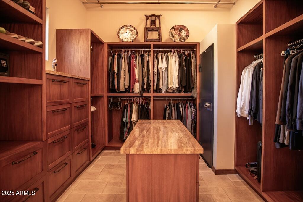 11225 E Whispering Ridge Way