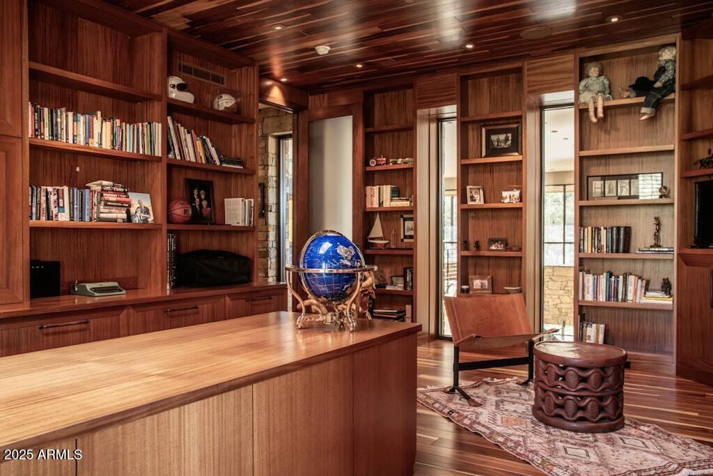 11225 E Whispering Ridge Way