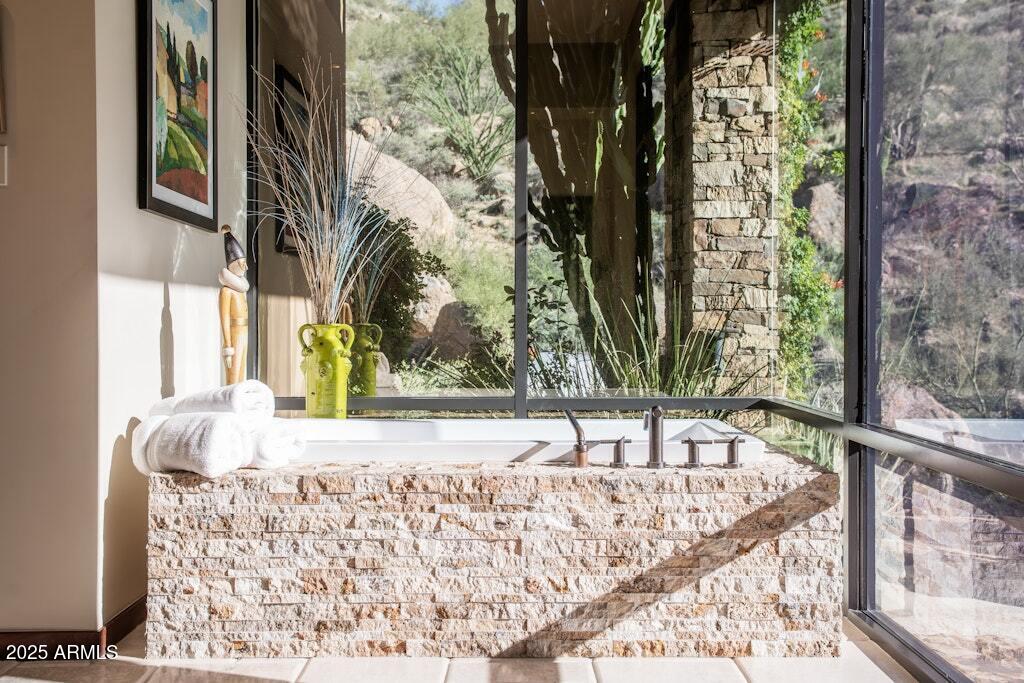 11225 E Whispering Ridge Way