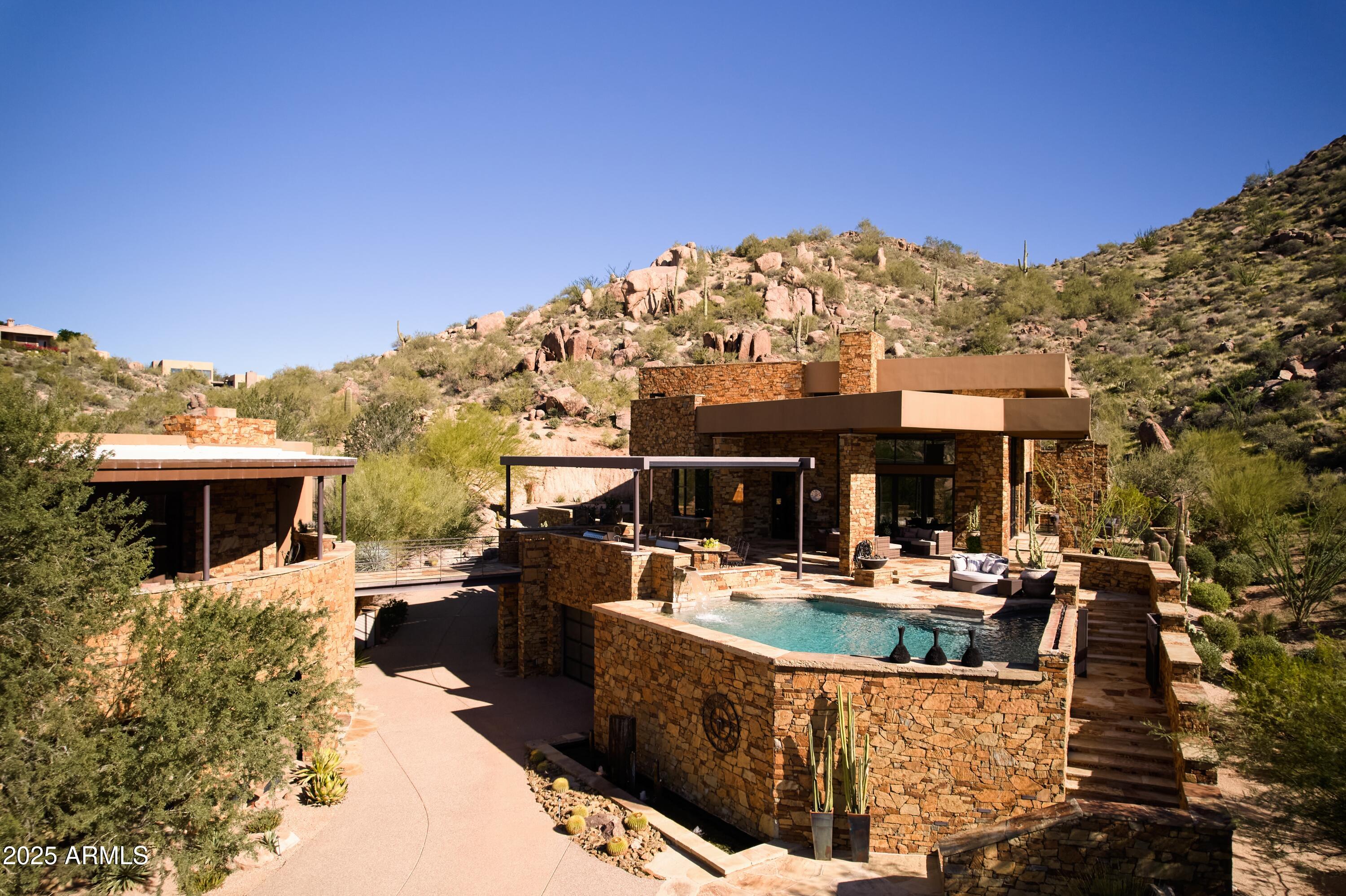 11225 E Whispering Ridge Way