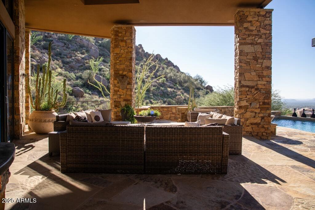 11225 E Whispering Ridge Way