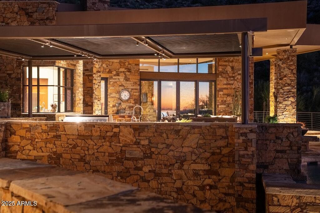 11225 E Whispering Ridge Way