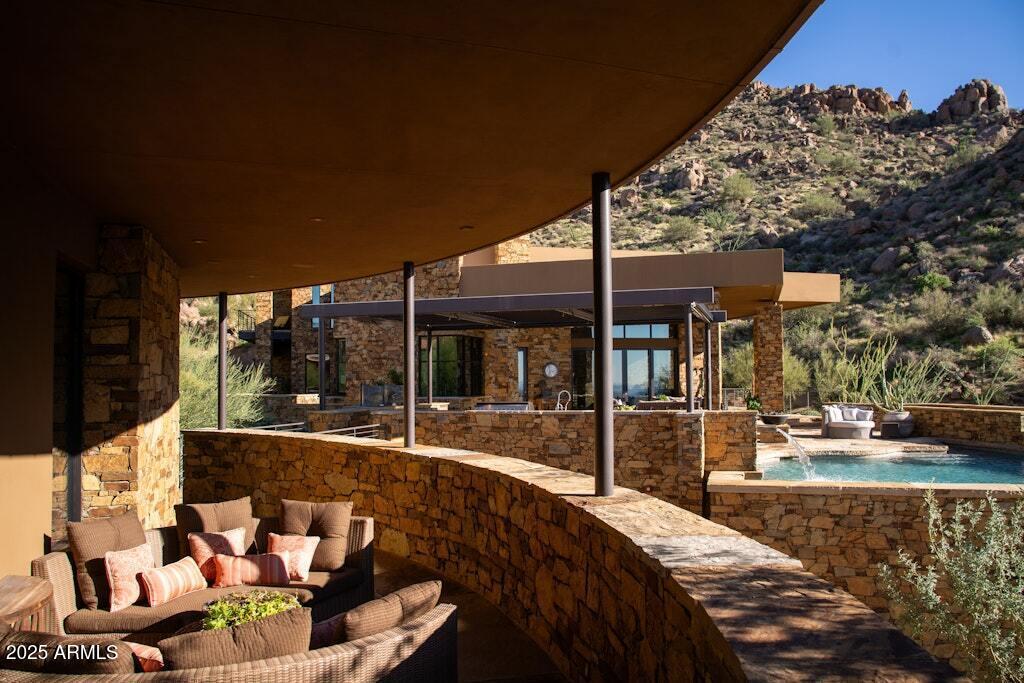 11225 E Whispering Ridge Way