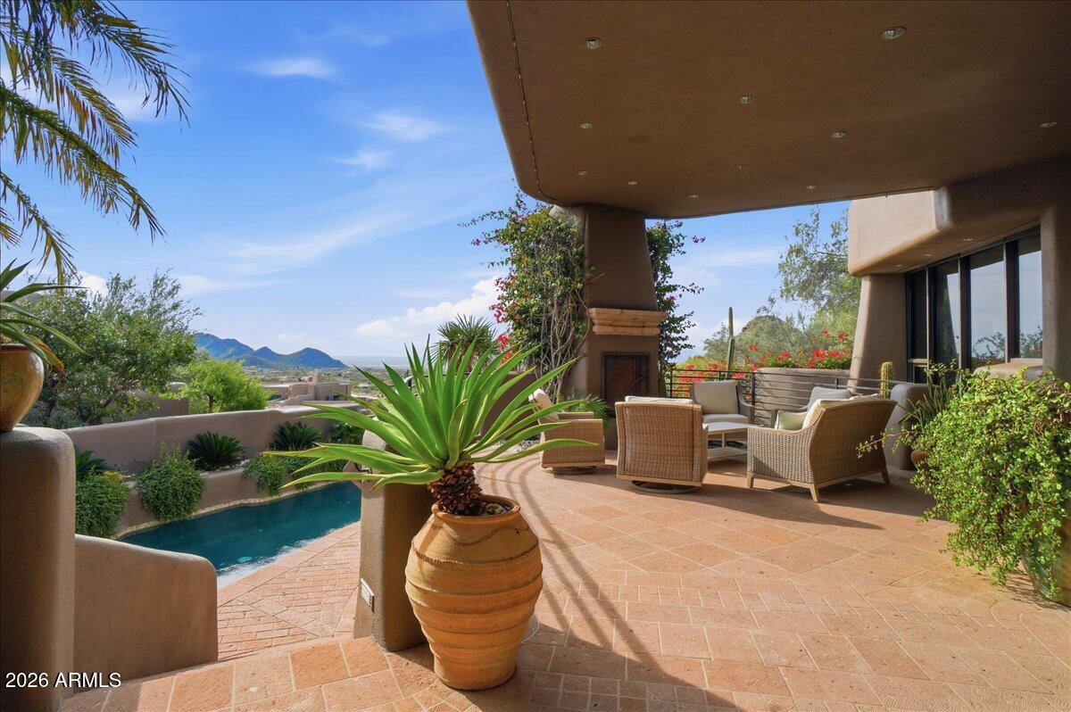 10040 E HAPPY VALLEY Road 1049