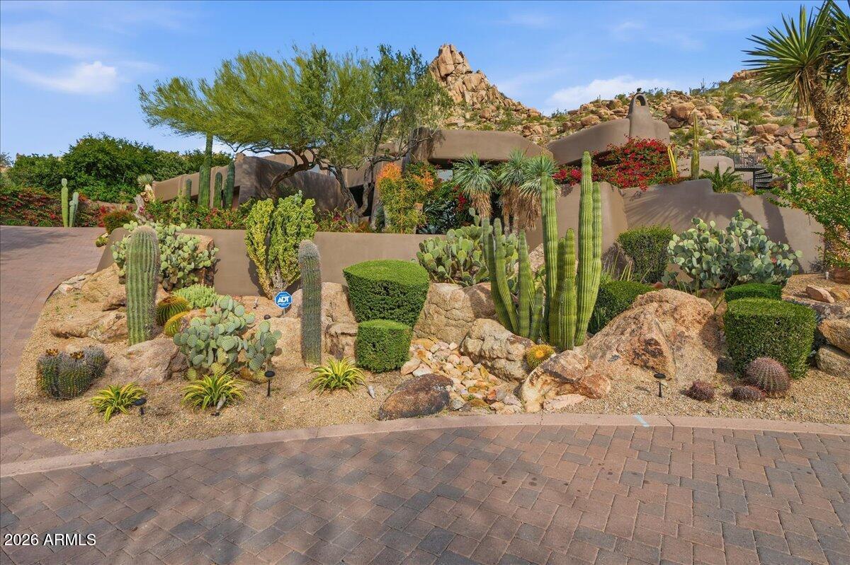 10040 E HAPPY VALLEY Road 1049