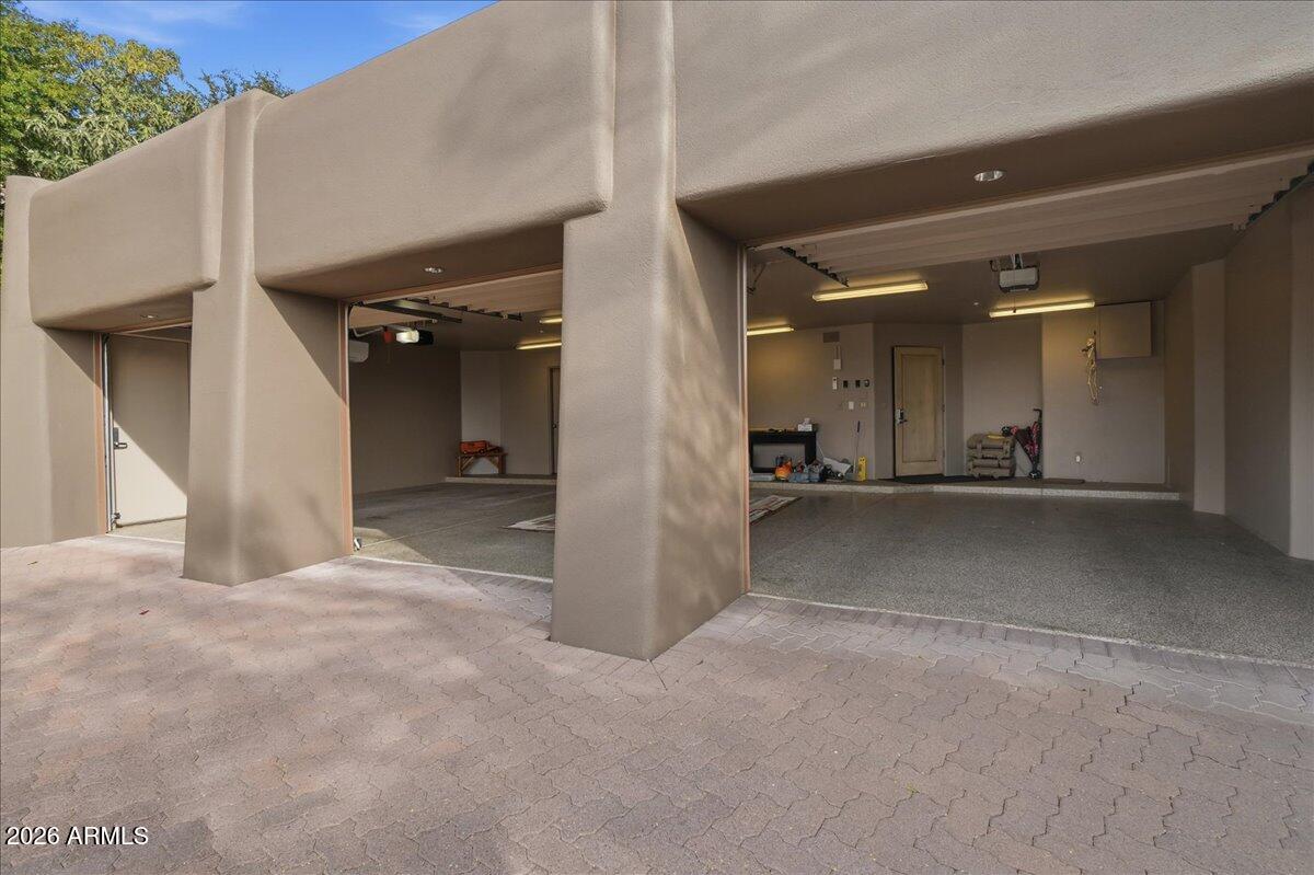 10040 E HAPPY VALLEY Road 1049