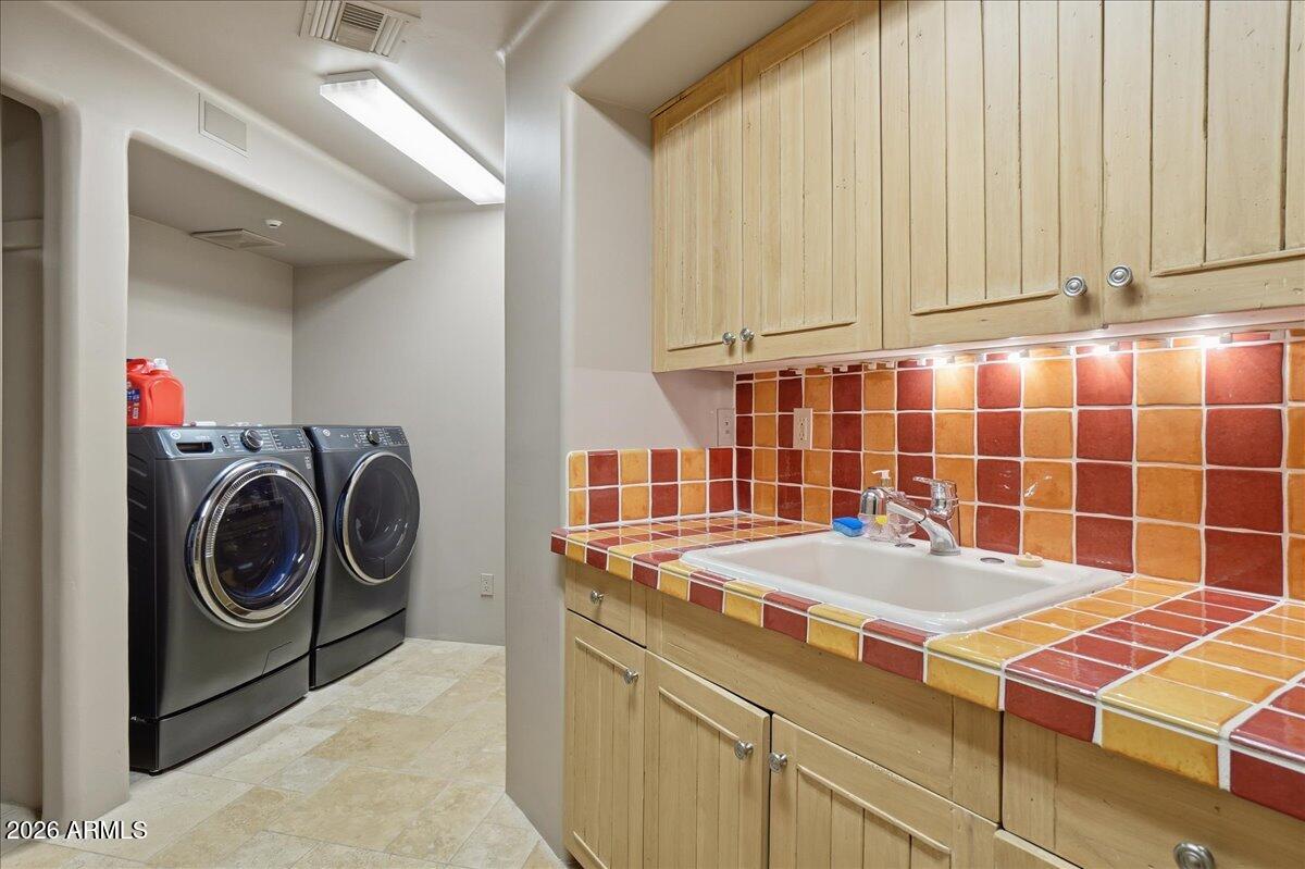 10040 E HAPPY VALLEY Road 1049