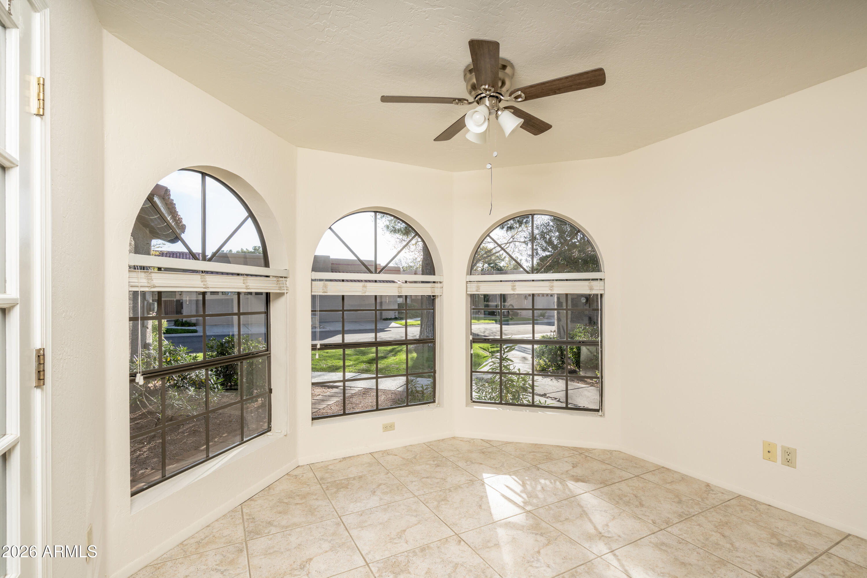 4128 E Paradise Drive