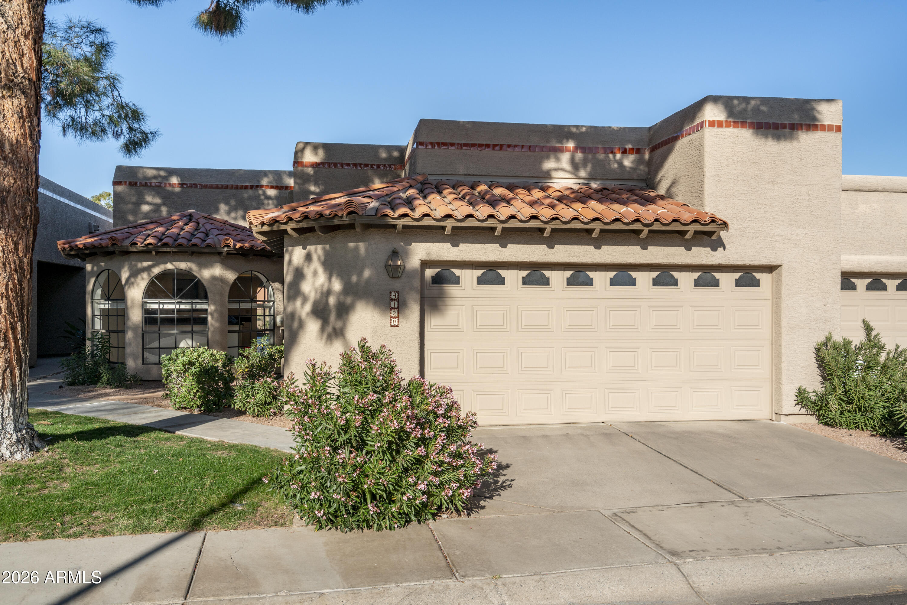 4128 E Paradise Drive