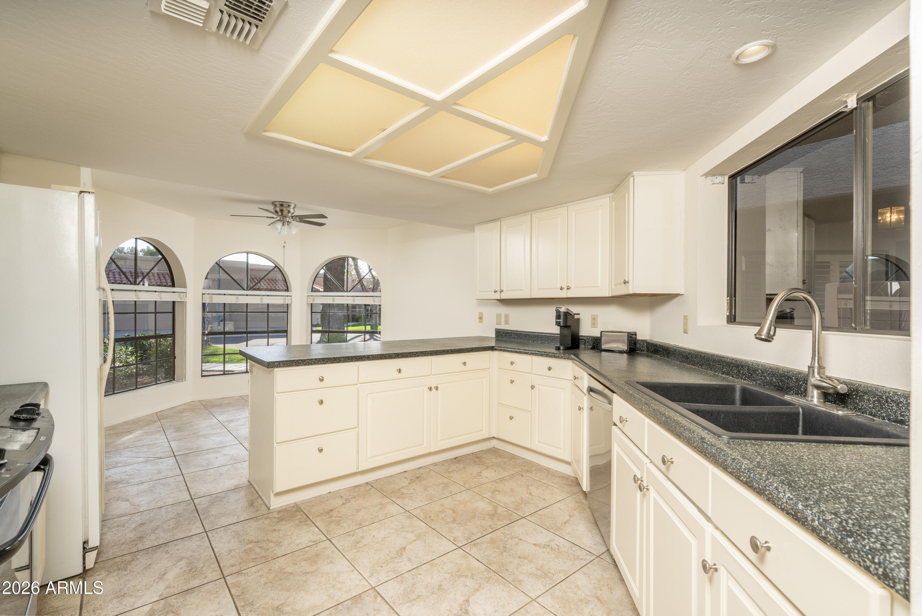 4128 E Paradise Drive