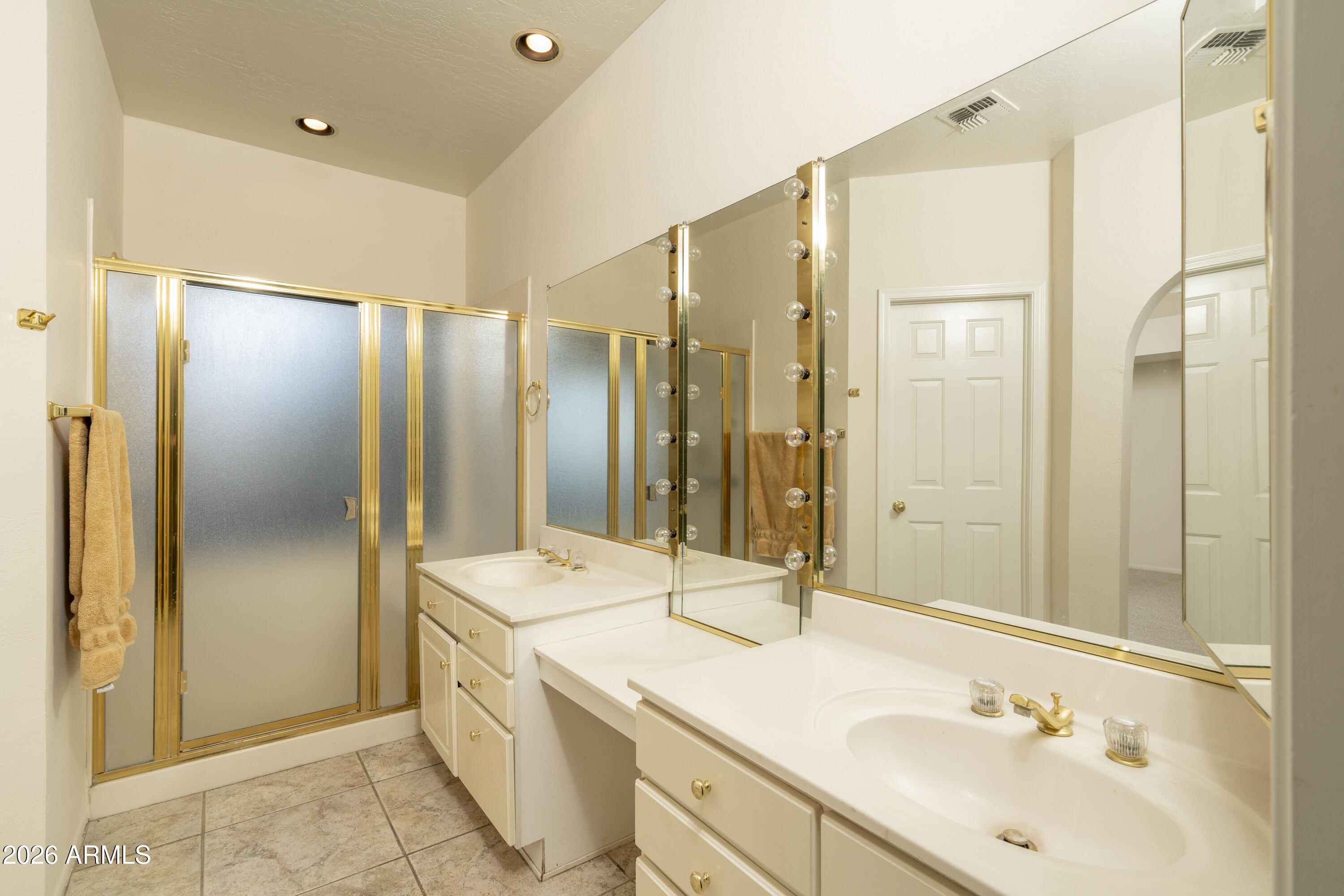 4128 E Paradise Drive