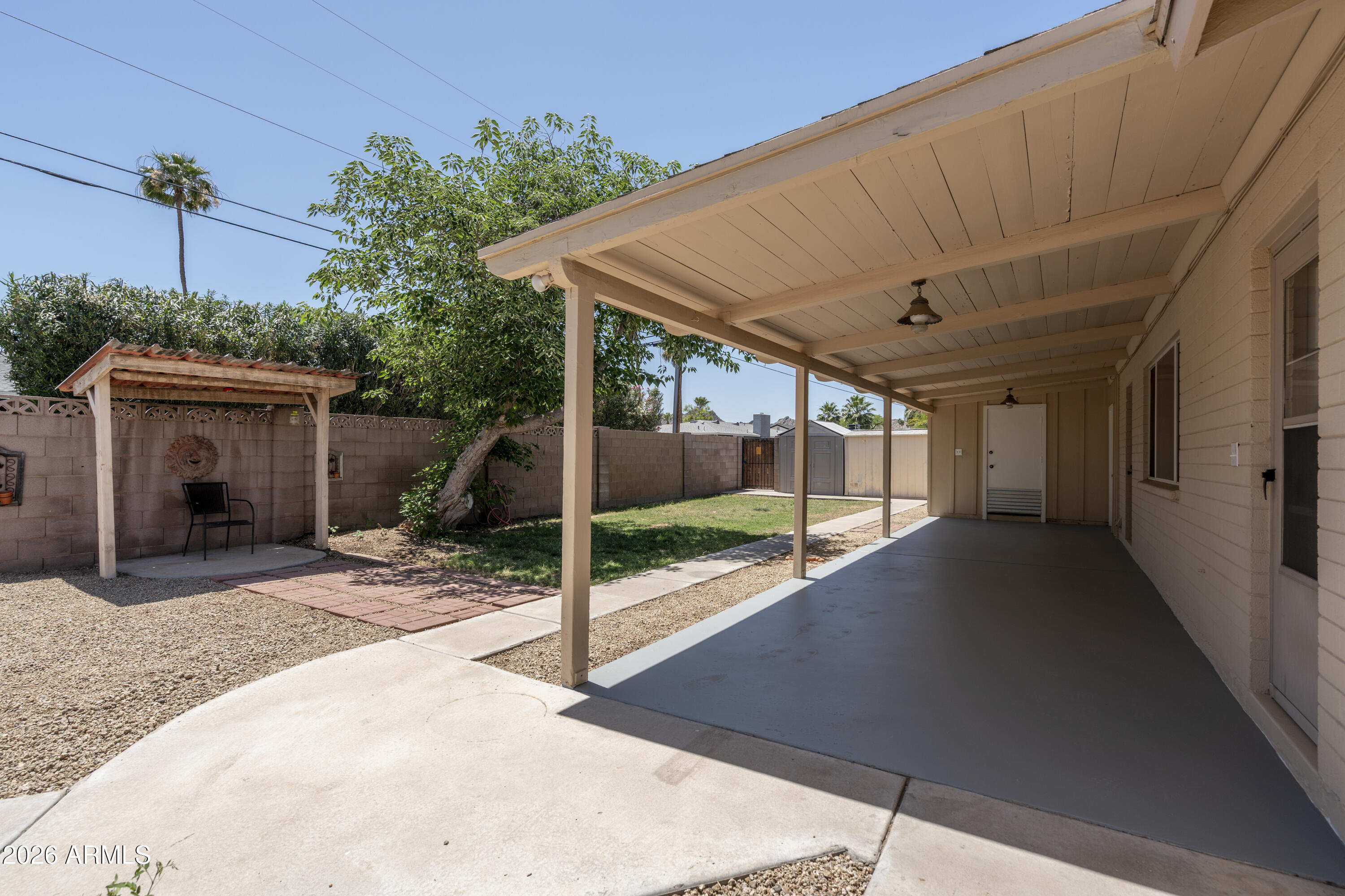 3001 E Cholla Street