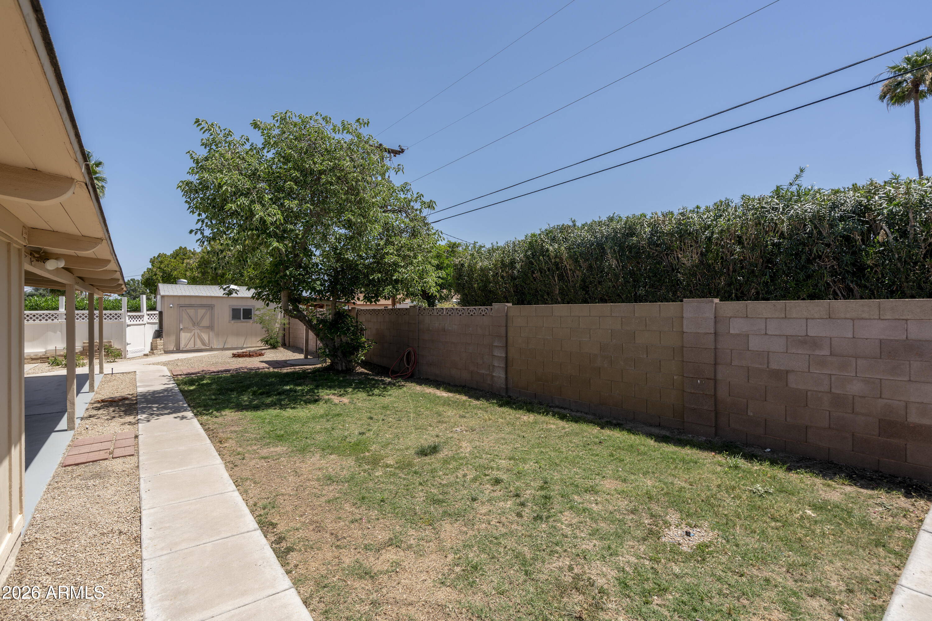3001 E Cholla Street