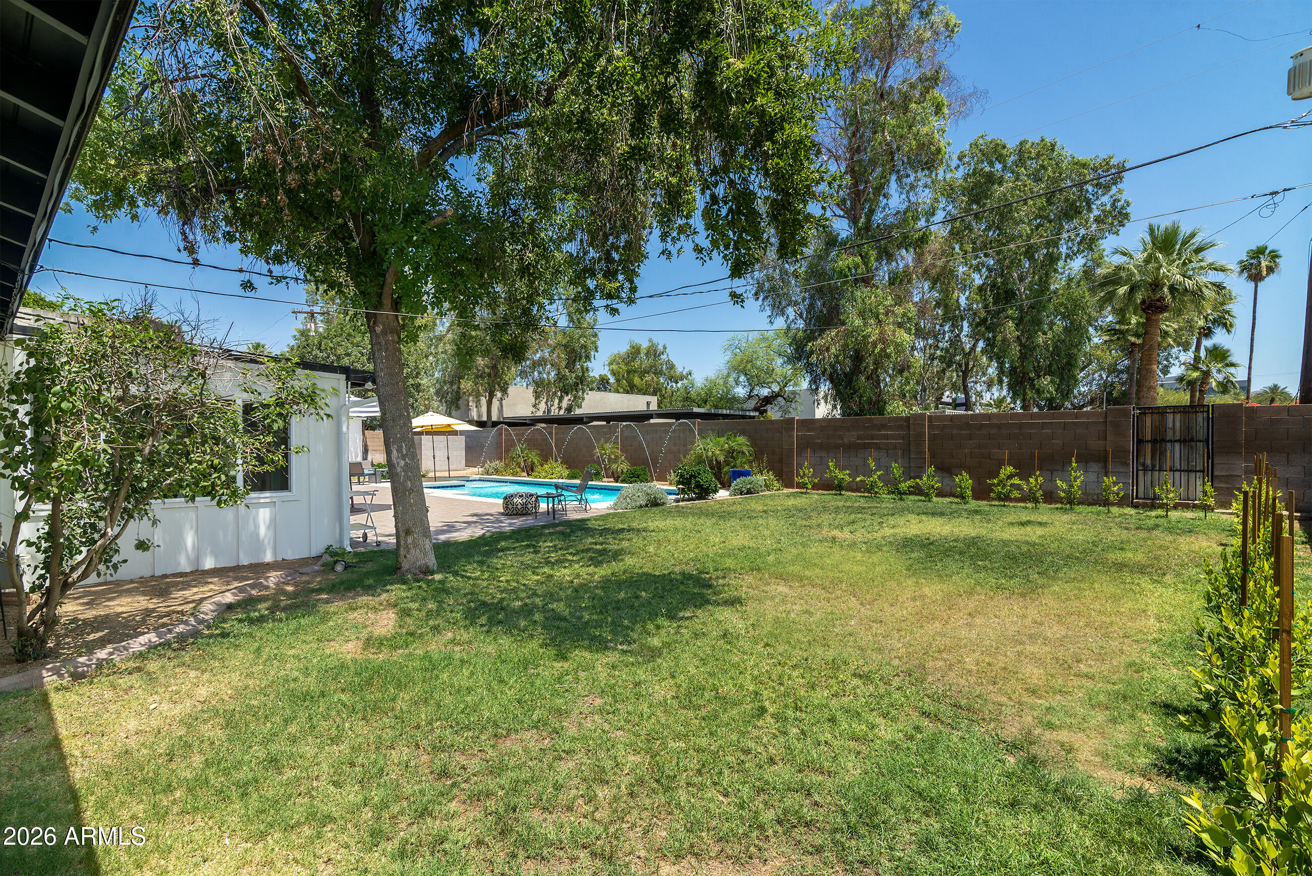 5321 N 14th Place