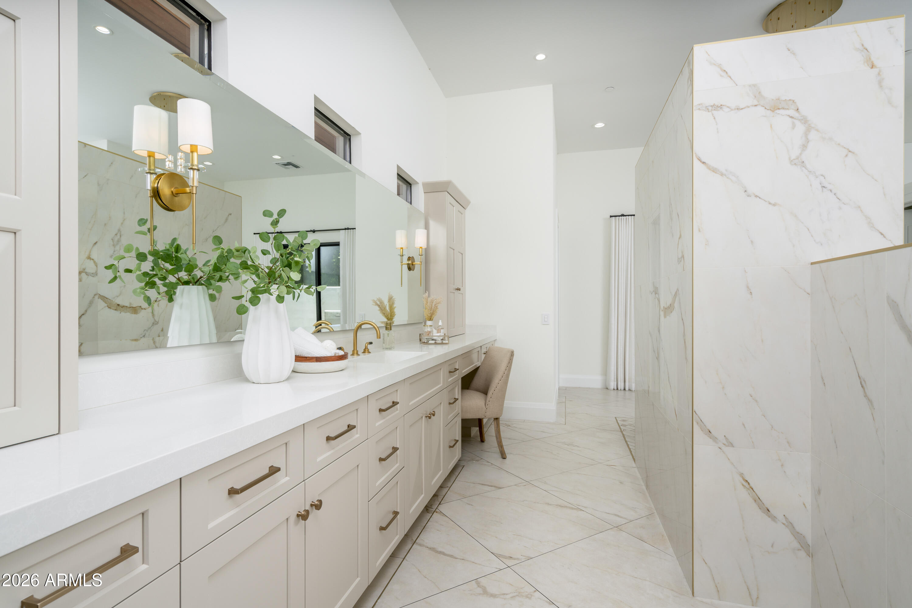 4737 E EXETER Boulevard