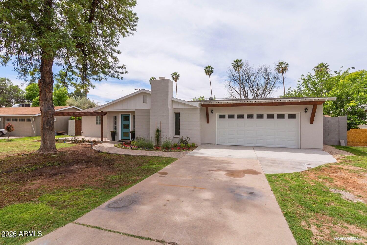 4210 N 34th Place