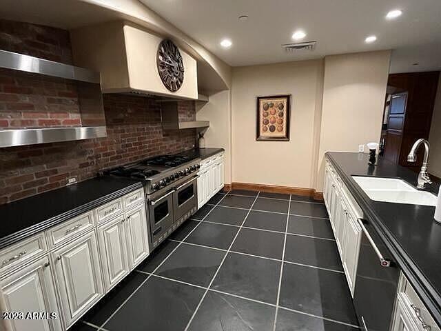 7175 E CAMELBACK Road 604